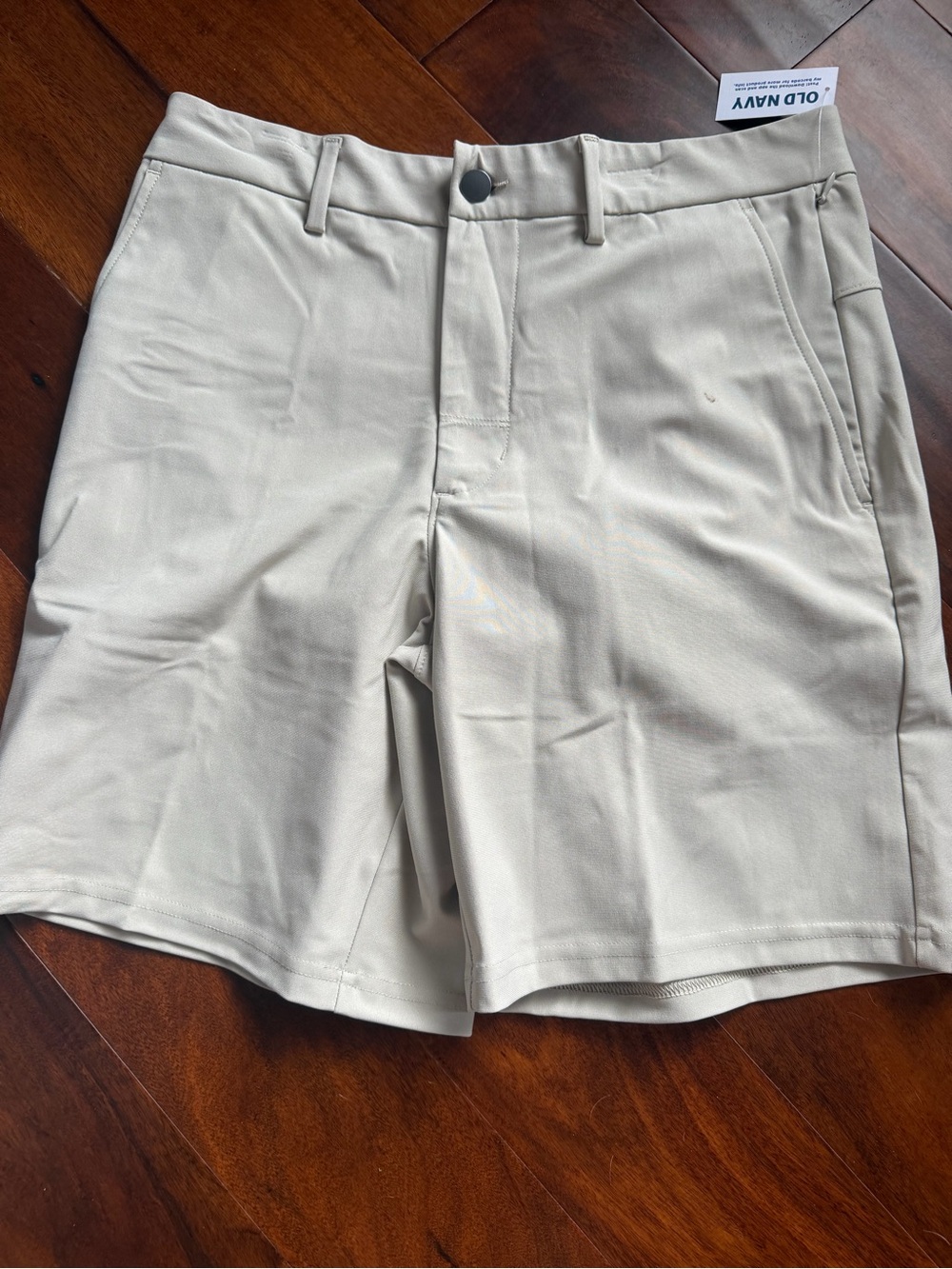Old Navy Men's Light Cream Flat-Front Performance Shorts